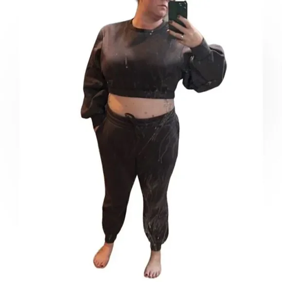 43. Zenana Purple Cropped Sweatshirt And Highwaist Joggers with drawstring NWT - Picture 3 of 4